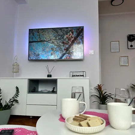 Memoria Apartment